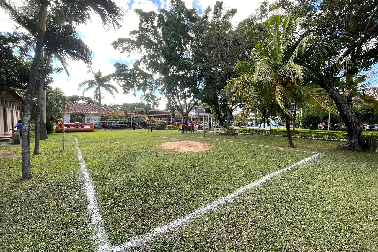 Cancha para actividades al aire libre en Eventos Peniel