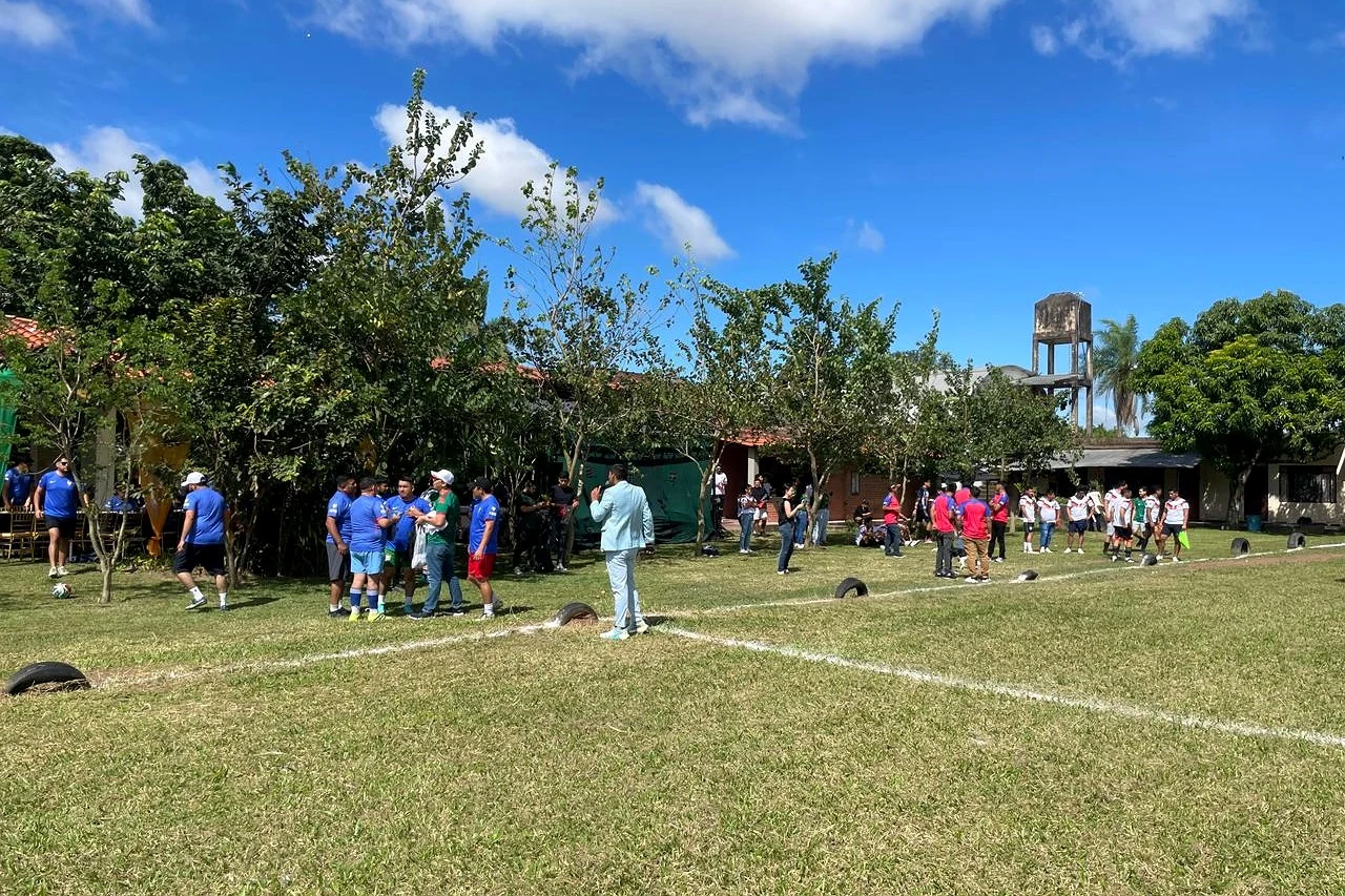 Cancha deportiva al aire libre de Eventos Peniel