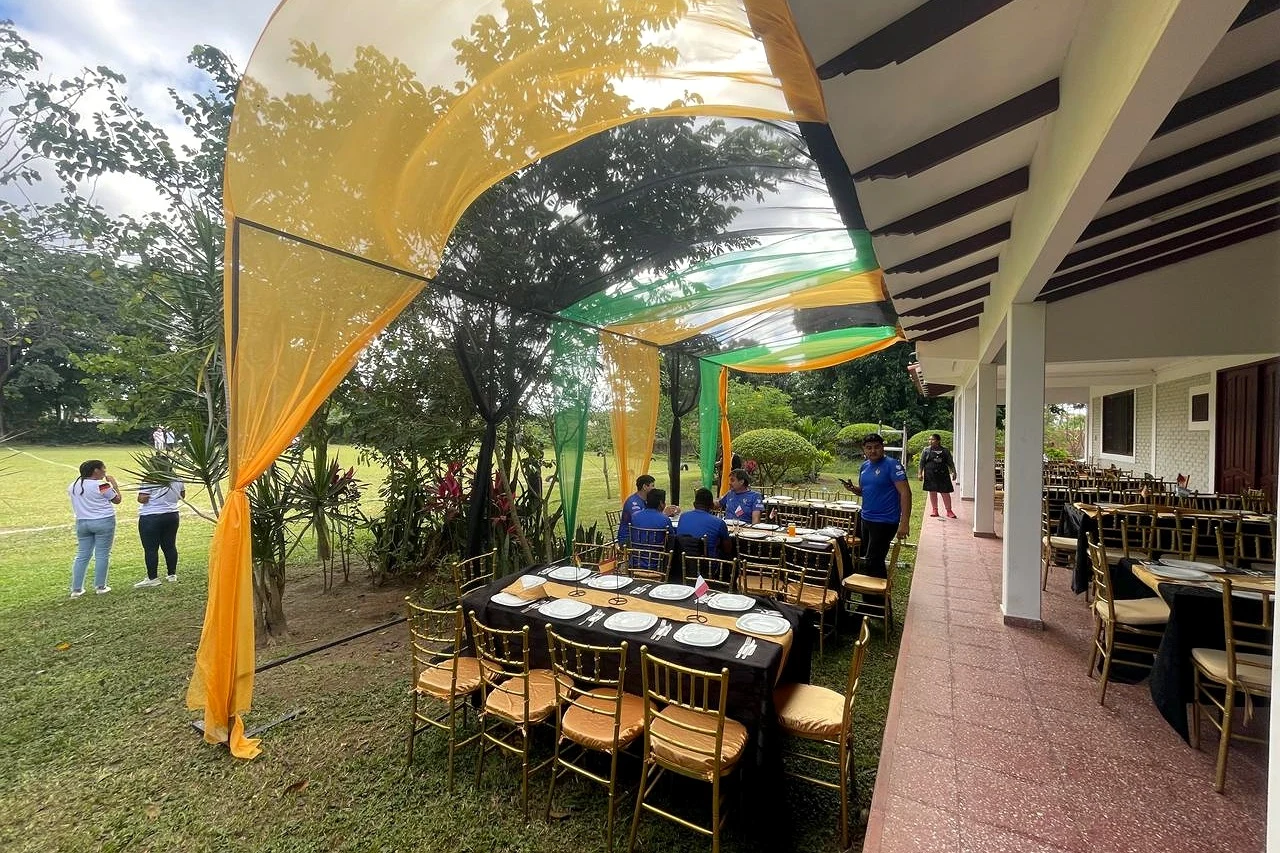 Vista de los exteriores de Eventos Peniel