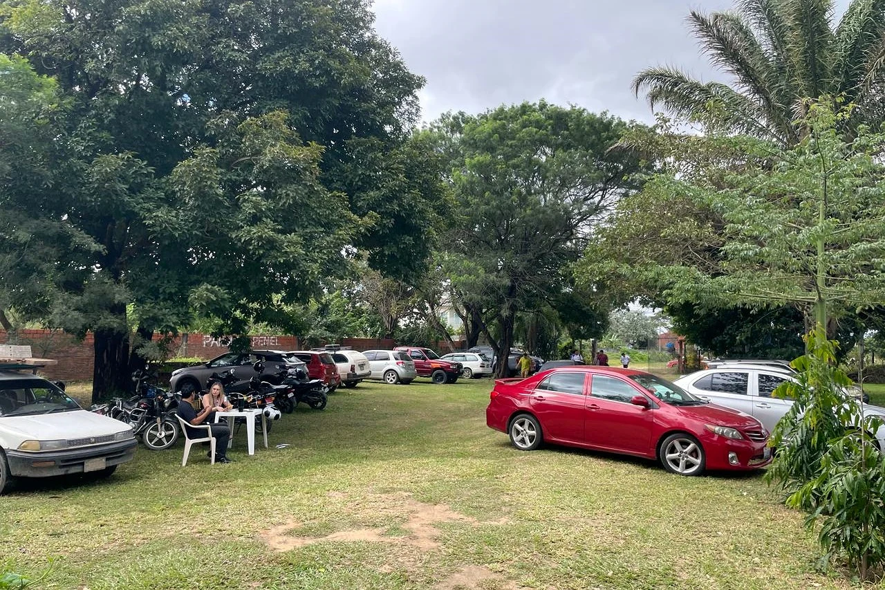 Parqueo interno de Eventos Peniel